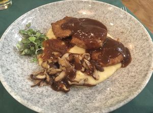 Rabo que no es de toro at Hakuna Matata Veggie in Madrid