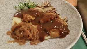 Oxtail at Hakuna Matata Veggie in Madrid