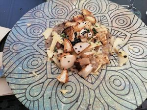 risotto de boletus y queso parmvegano at Hakuna Matata Veggie in Madrid