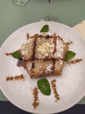 Pastela marroquí at Hakuna Matata Veggie in Madrid