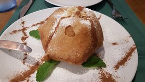 Pastela at Hakuna Matata Veggie in Madrid