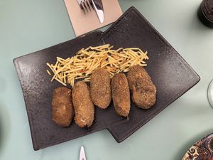 Croquetas de setas at Hakuna Matata Veggie in Madrid