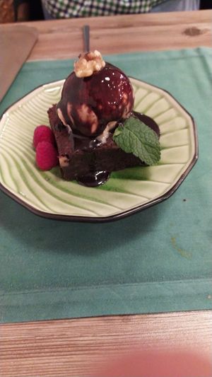 Brownie at Hakuna Matata Veggie in Madrid