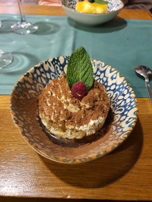 The tiramisu was beautiful, lovely treat I don't get to have often.  #Veganuary at Hakuna Matata Veggie in Madrid