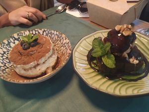 Vegamisú y Brownie, perfectos  #Veganuary at Hakuna Matata Veggie in Madrid