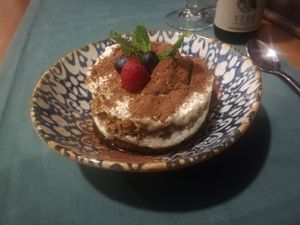 Vegan tiramisu at Hakuna Matata Veggie in Madrid