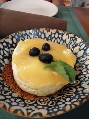 Cheesecake at Hakuna Matata Veggie in Madrid