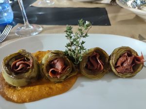 Alcachofas with no ham 13,5€ at Hakuna Matata Veggie in Madrid