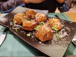 Arranchini at Hakuna Matata Veggie in Madrid