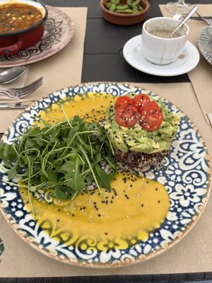 Tartare de Aguacate  at Hakuna Matata Veggie in Madrid