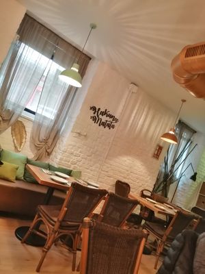 Inside at Hakuna Matata Veggie in Madrid