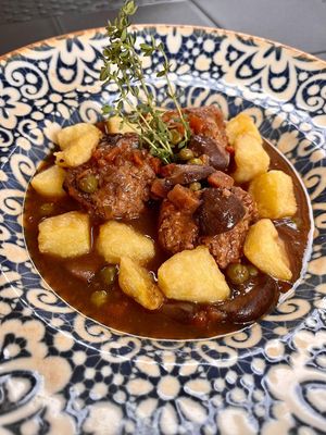 Carrilleras (Pork Cheek) at Hakuna Matata Veggie in Madrid