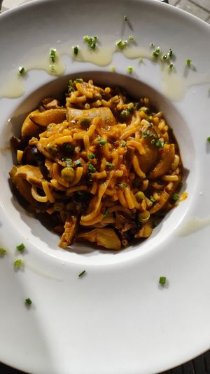 Fideuá at Hakuna Matata Veggie in Madrid