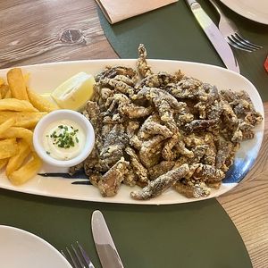 Shiitake con patatas y alioli  at Hakuna Matata Veggie in Madrid