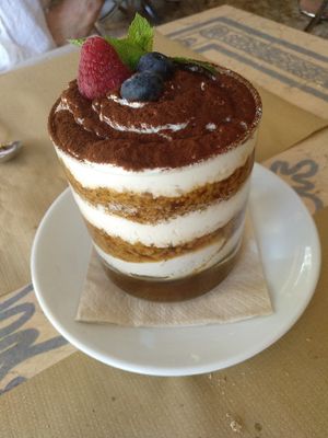 Tiramisu at Hakuna Matata Veggie in Madrid