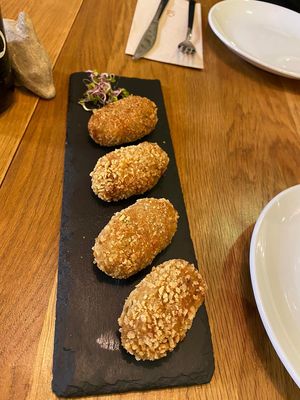 Croquetas insuperables. at Hakuna Matata Veggie in Madrid