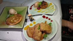 Postres con helados at Hakuna Matata Veggie in Madrid