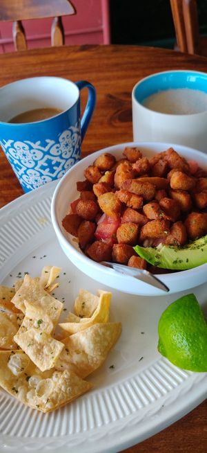 Vegan chifrijo at Palmeadas in San Pedro