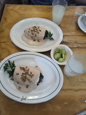 Chiles en nogada (vegetariano). at Vege Taco in Mexico City