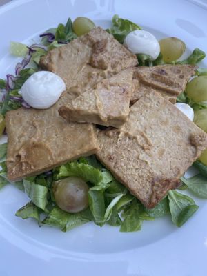 Tempeh alla senape e uva  at Apriti Sesamo Cucina Naturale Bioenegetico in Parma