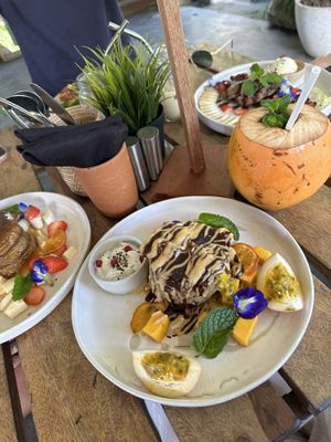 Vegan pancakes    at Shady Lane in Mirissa