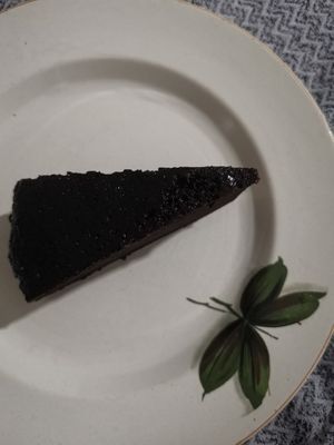 vegan chocolate cake at Shady Lane in Mirissa