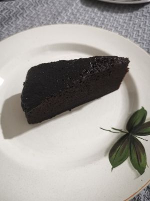 vg choco cake at Shady Lane in Mirissa