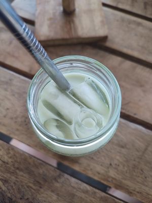 coconut matcha latte at Shady Lane in Mirissa