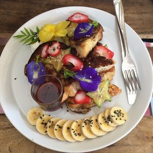 French toast (not vegan) at Shady Lane in Mirissa