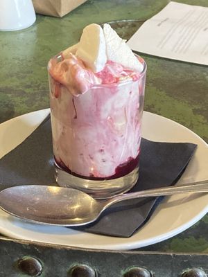 Eton Mess. Very Nice   at Timbrell's Yard in Bradford-on-avon
