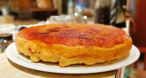 tatin tart at Toutes Les Couleurs in Lyon