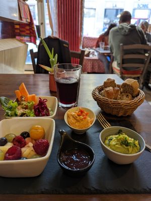  at Toutes Les Couleurs in Lyon