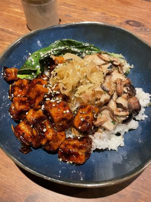 Donburi  at Toutes Les Couleurs in Lyon