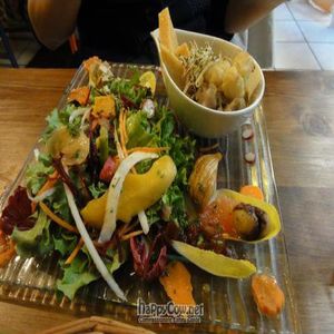  at Toutes Les Couleurs in Lyon