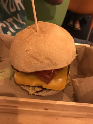 American vurger at Vegan Queen in Murcia