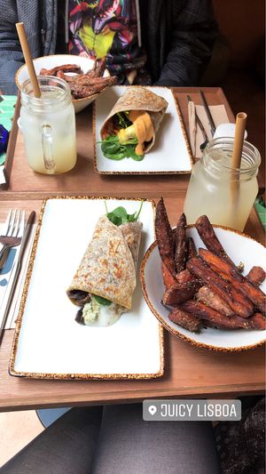 Wraps w/ sweet potatoes at Juicy in Lisbon