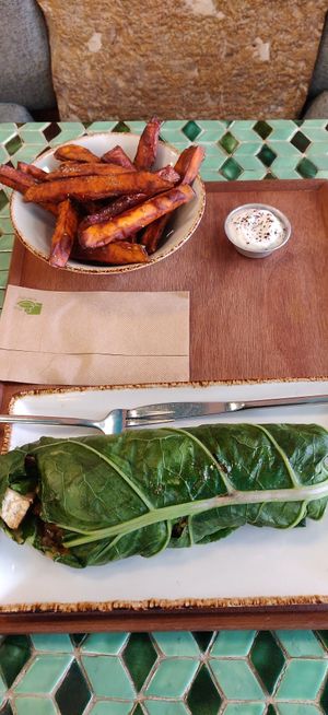 Soulful Tofu with Galician Cabbage Wrap at Juicy in Lisbon