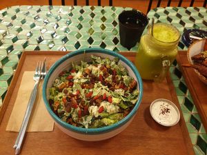 Salad at Juicy in Lisbon