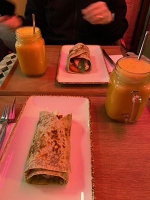 Wraps plus juice at Juicy in Lisbon