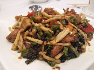 Veg cartilage with mushroom and peppers at Three Virtues 三德食品 - North Point in Hong Kong Island