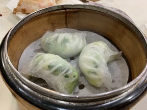 Dumplings stuffed with asparagus and vegetarian shrimps at Three Virtues 三德食品 - Jordan in Kowloon