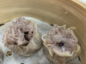 Duo style veg. minced meat siu mai at Three Virtues 三德食品 - Jordan in Kowloon