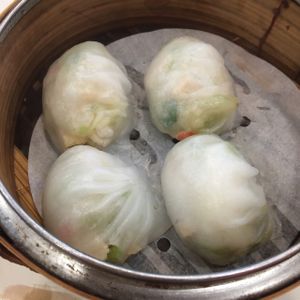Steamed asparagus dumplings at Three Virtues 三德食品 - Jordan in Kowloon