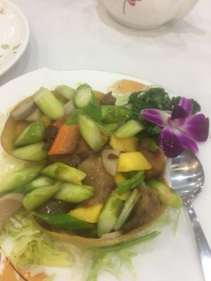 Mango with Asparagus and Mushrooms  at Three Virtues 三德食品 - Jordan in Kowloon