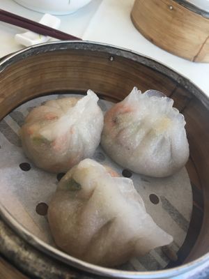 “Shrimp” & Veg Dumpling  at Three Virtues 三德食品 - Jordan in Kowloon
