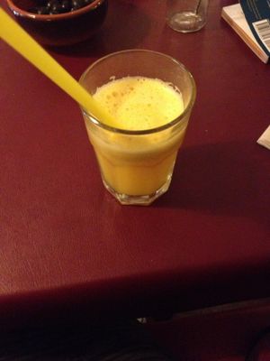 Freshly squeezed Apple and orange juice at Biocenter - Pintor Fortuny in Barcelona