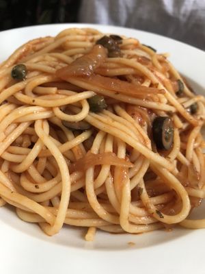 Spaguetti putanesca at Biocenter - Pintor Fortuny in Barcelona