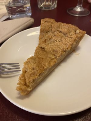 Apple crumble  at Biocenter - Pintor Fortuny in Barcelona