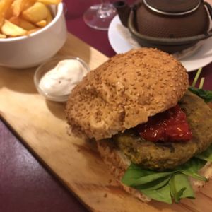 lentil curry burger  at Biocenter - Pintor Fortuny in Barcelona