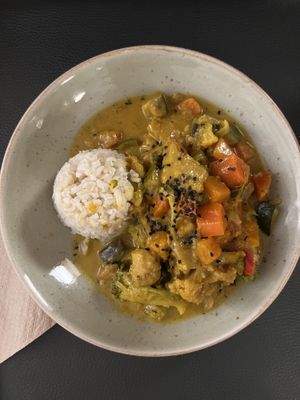 Curry  at Biocenter - Pintor Fortuny in Barcelona